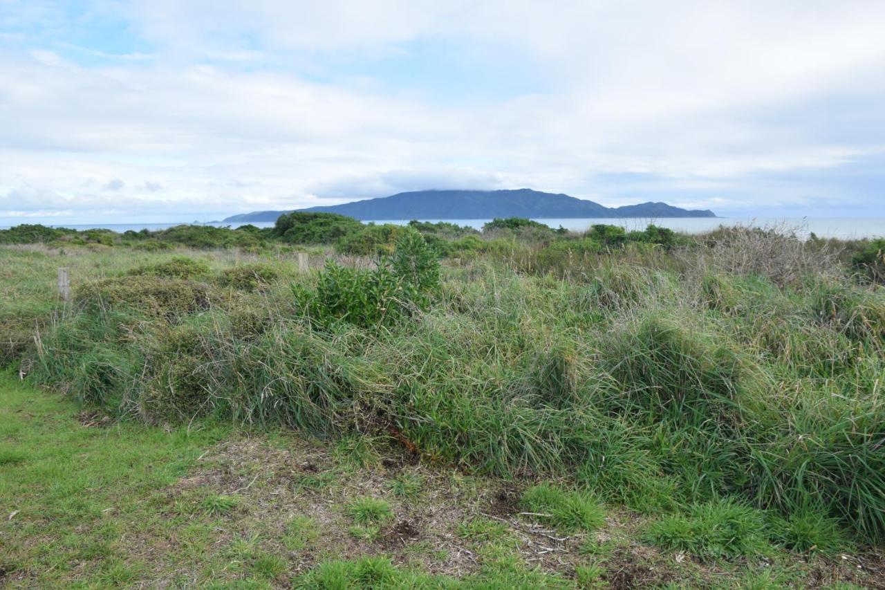 157 Field Way Luxury Lodge Waikanae Exterior photo